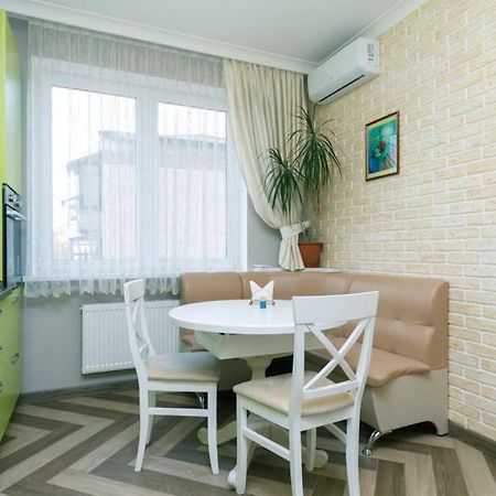 Apartmant In Kpi З Двома Спальнями 키예프 외부 사진