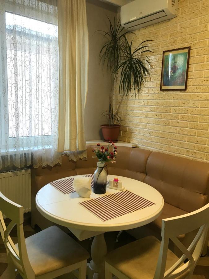 Apartmant In Kpi З Двома Спальнями 키예프 외부 사진
