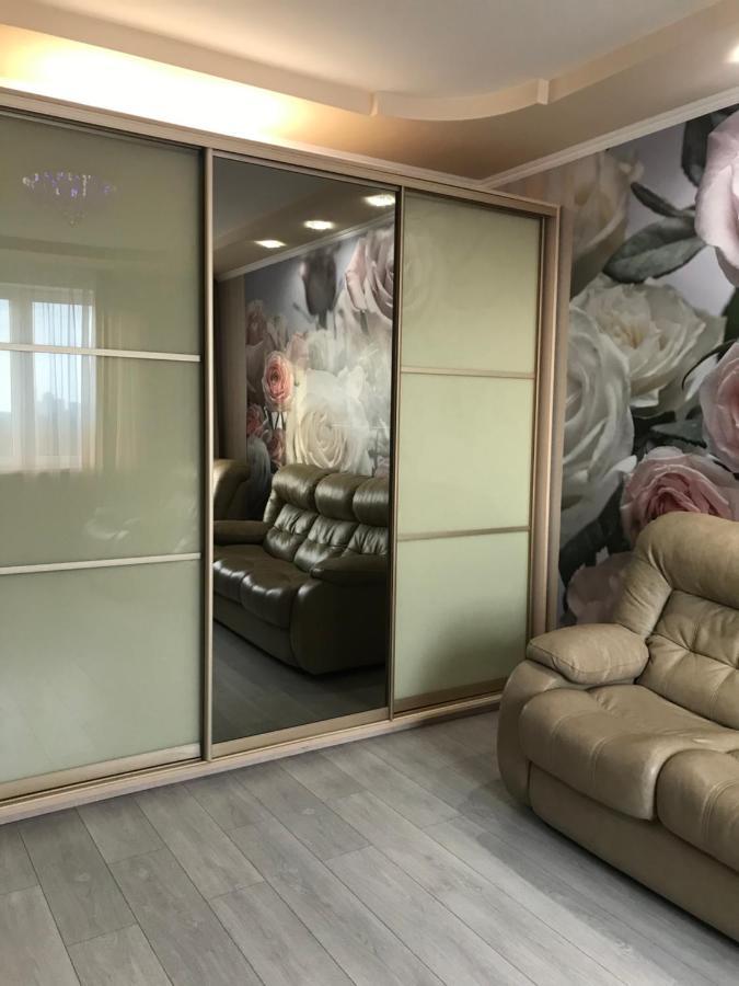 Apartmant In Kpi З Двома Спальнями 키예프 외부 사진