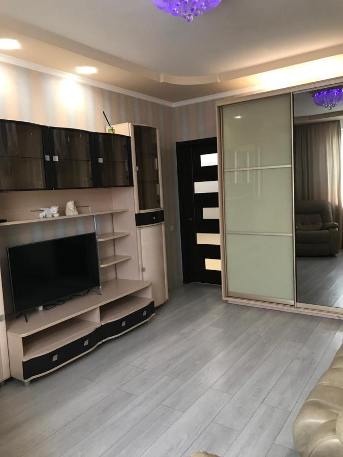 Apartmant In Kpi З Двома Спальнями 키예프 외부 사진
