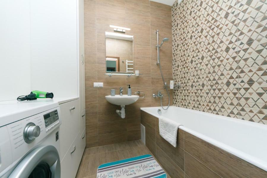 Apartmant In Kpi З Двома Спальнями 키예프 외부 사진